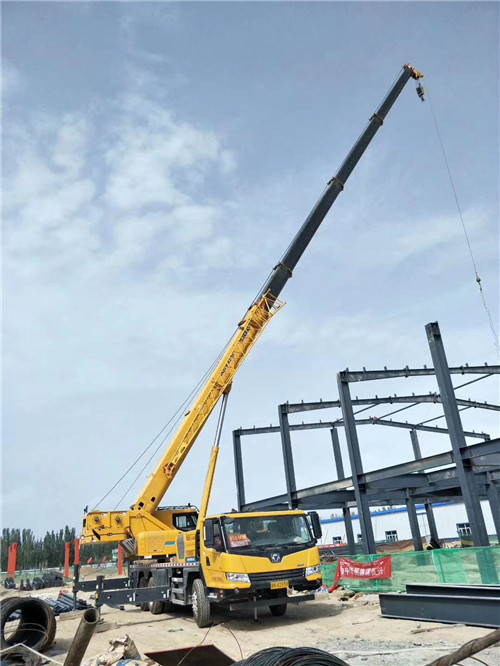 盐田区超高层建筑钢结构吊装案例